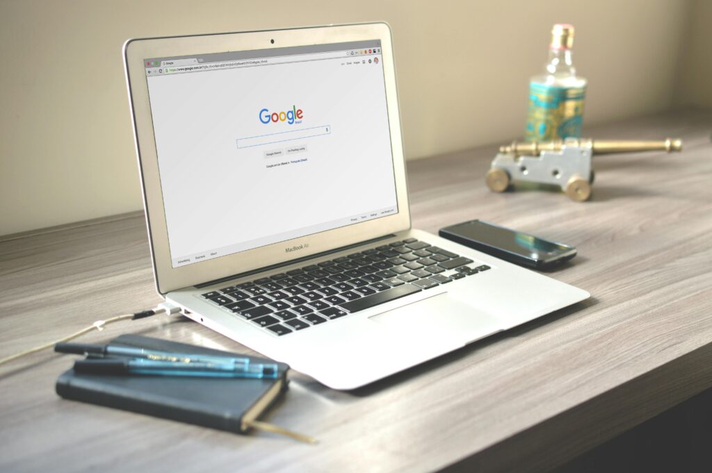 Photo by Caio  : https://www.pexels.com/photo/macbook-air-on-grey-wooden-table-67112/